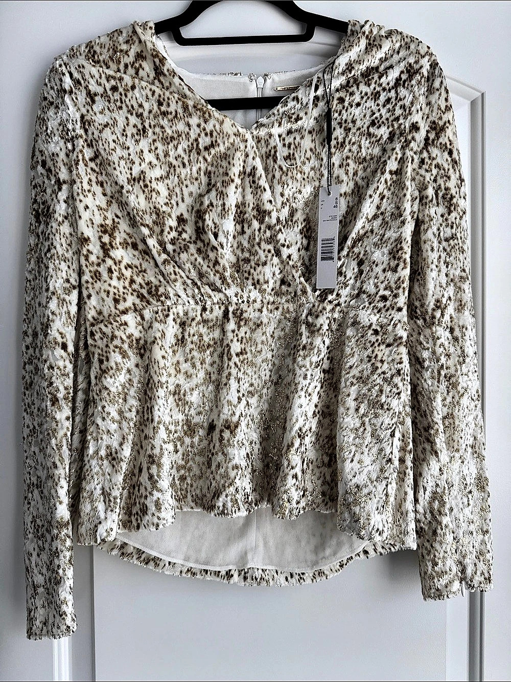 Elie Tahari Animal Print Long Sleeve Blouse Size Small NWT